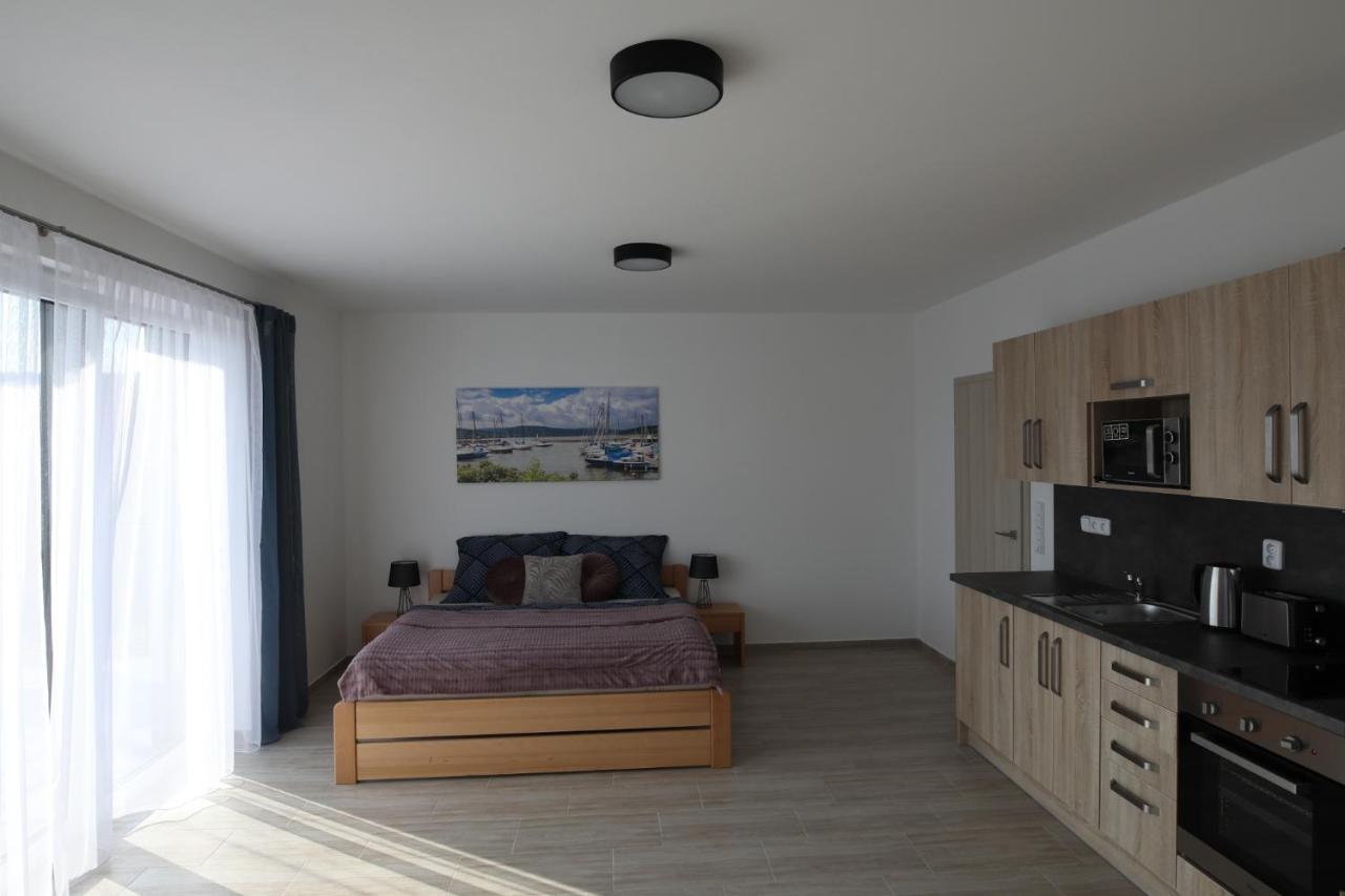 Apartmany Allis Lipno nad Vltavou Exteriör bild