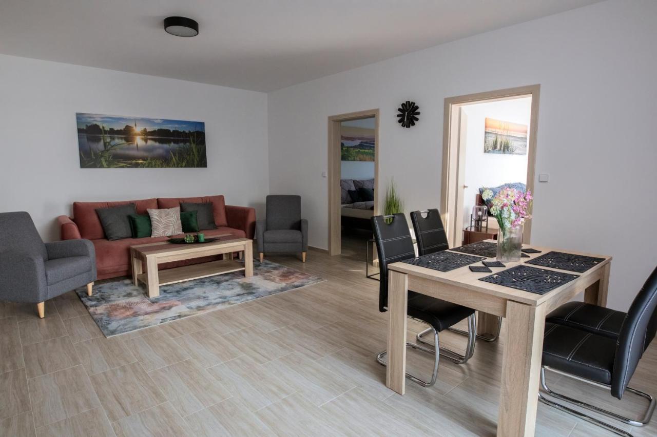 Apartmany Allis Lipno nad Vltavou Exteriör bild